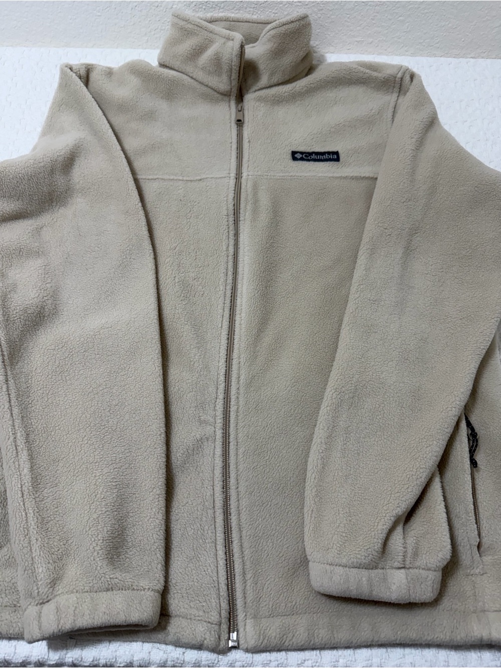 Columbia Men's Lightweight Fleece Jacket in Light Beige